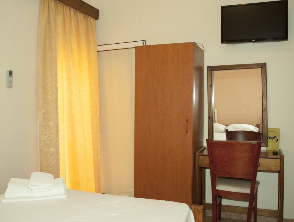 Stavrodromi Hotel إيغومينيتسا المظهر الخارجي الصورة