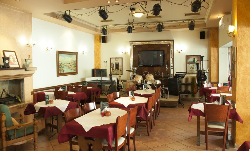Stavrodromi Hotel إيغومينيتسا المظهر الخارجي الصورة